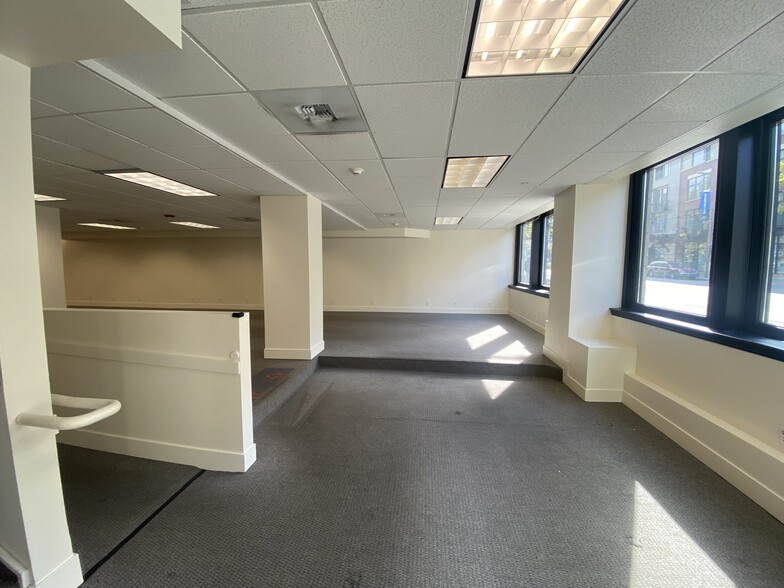 More Photos Of 105 E Holly St, Bellingham General Retail For Lease