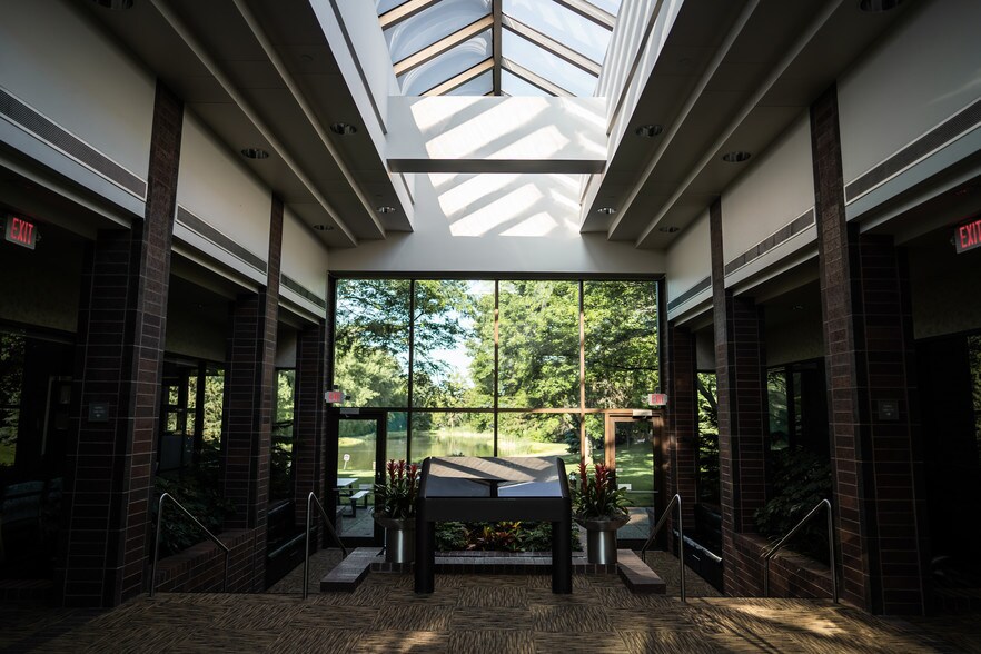 More Photos Of 12400 Portland Ave, Burnsville Office Residential For Lease