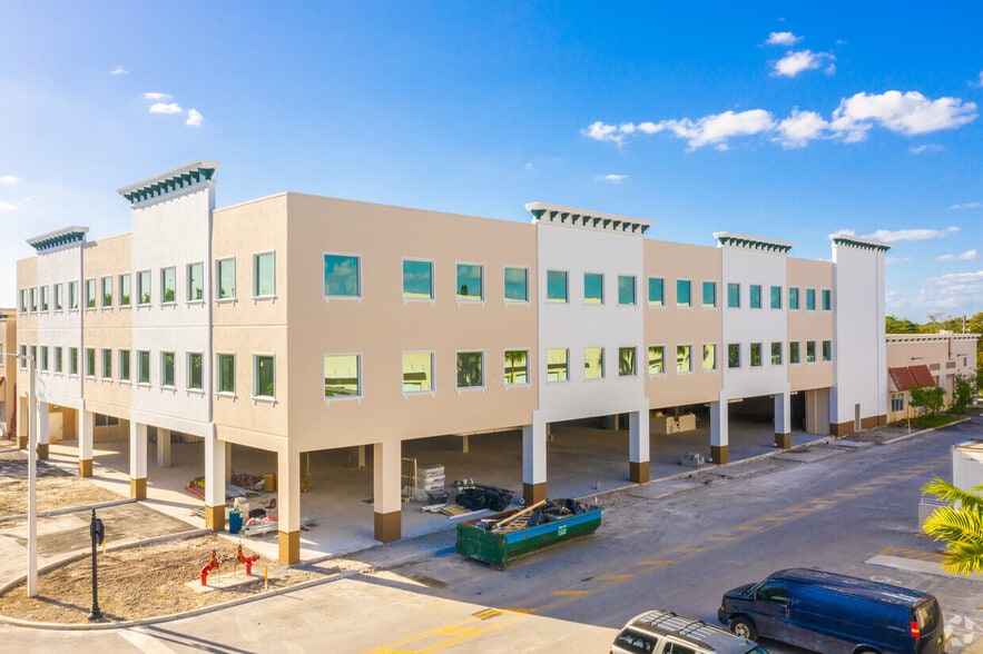 Primary Photo Of 7451 Riviera Blvd, Miramar Self Storage For Lease