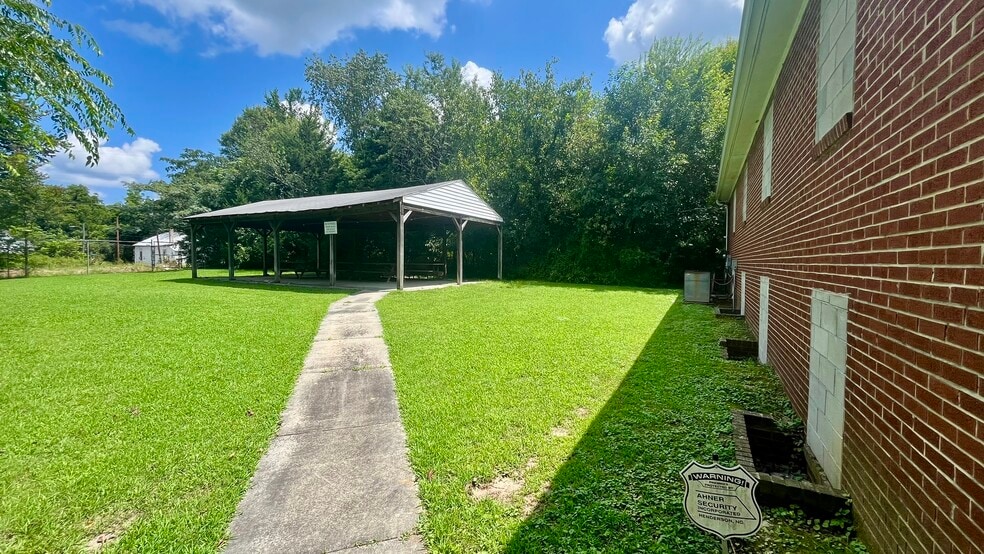 More Photos Of 529 Alexander Ave, Henderson Religious Facility For Sale