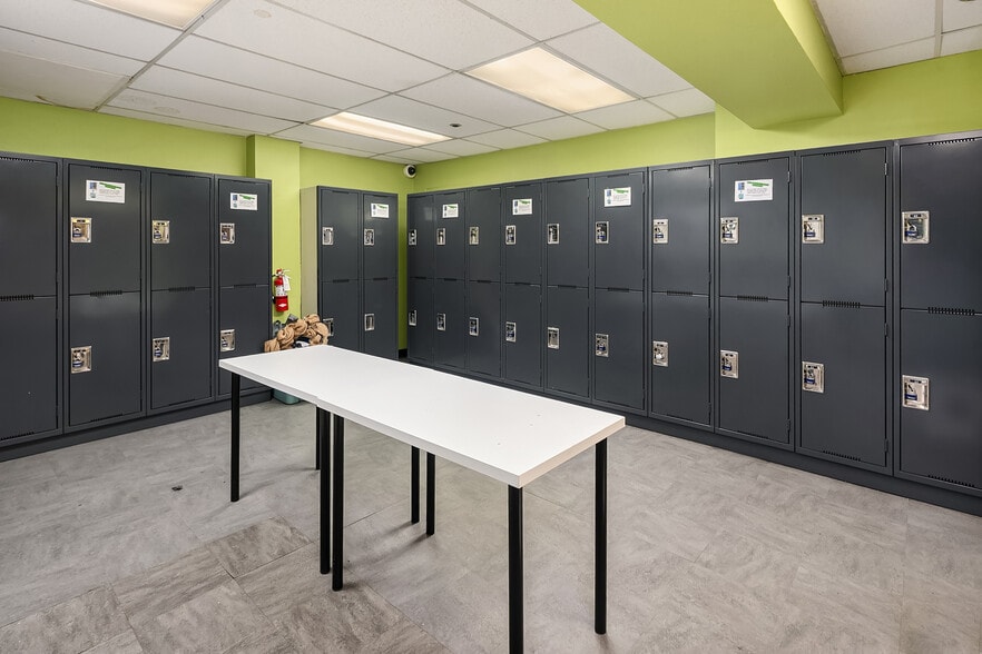 More Photos Of 520 S King St, Seattle Hospitality For Sale