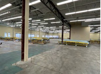 More Photos Of 12100 W Park Pl, Milwaukee Flex For Sale