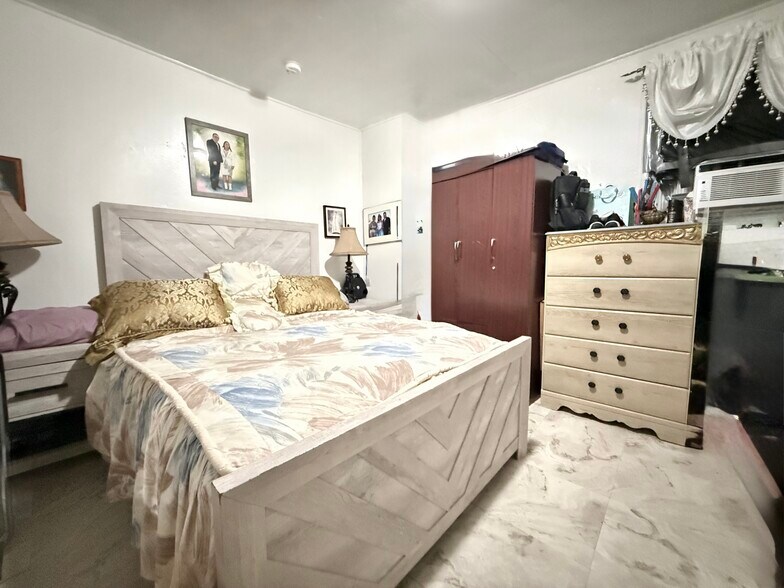 More Photos Of 615 Summit Ave, Union City Apartments For Sale