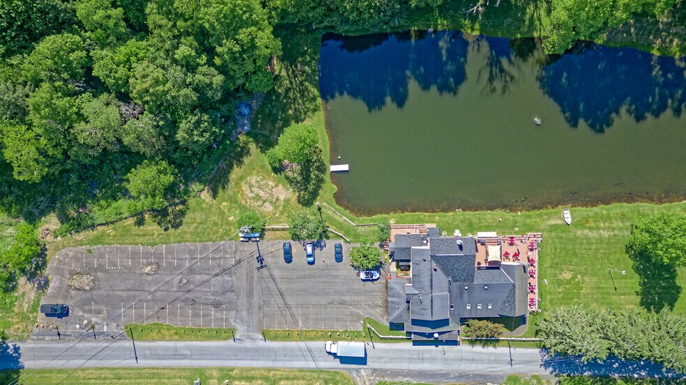 More Photos Of 160 Creamery Rd, Greenville Specialty For Sale
