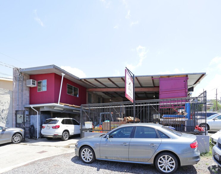 More Photos Of 1302 N School St, Honolulu Service For Lease