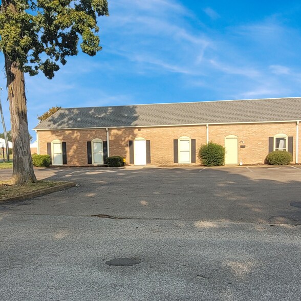More Photos Of 155 Carriage House Dr, Jackson Office For Lease