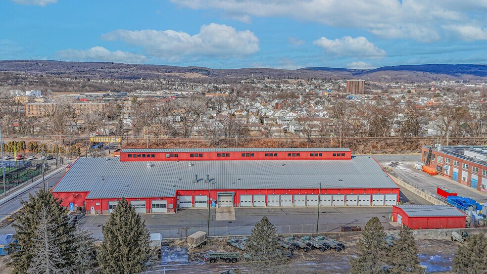 More Photos Of 315 Northampton St, Kingston Industrial For Sale