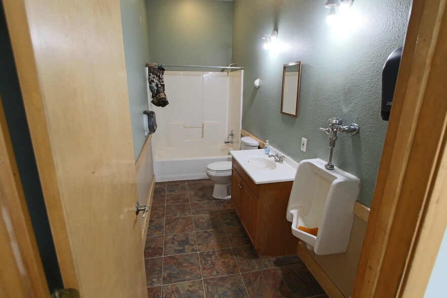 More Photos Of 2765 US Highway 2 W, Kalispell Industrial For Sale