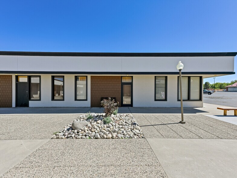 More Photos Of 2148 Broadway, Grand Junction Unknown For Lease