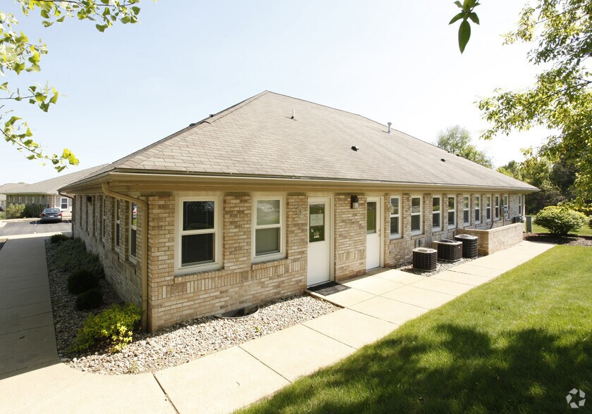 More Photos Of 839 S Cedar St, Mason Medical For Sale