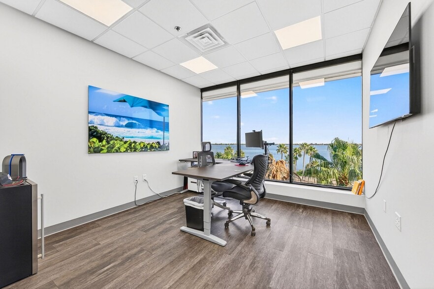 More Photos Of 930 S Harbor City Blvd SW, Melbourne Office For Sale