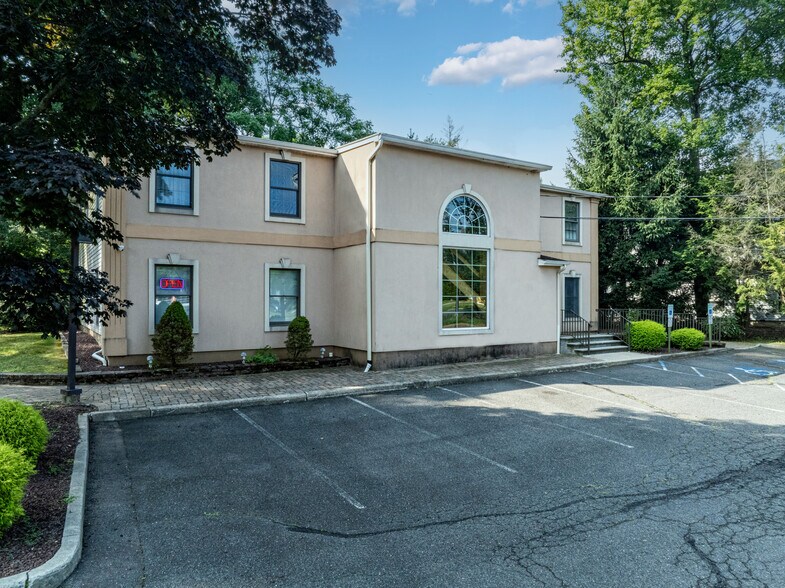 More Photos Of 1562 Route 130, North Brunswick Office For Sale