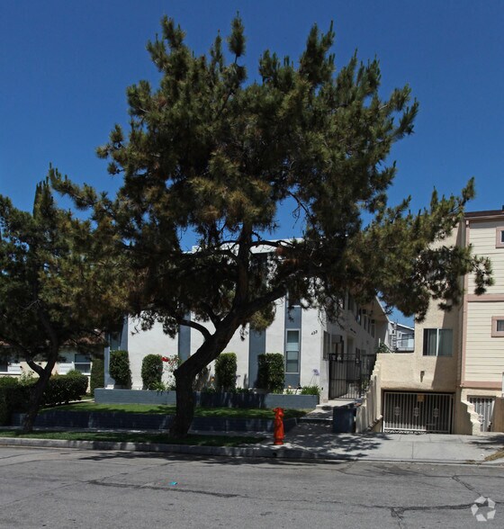 More Photos Of 433 E Cedar Ave, Burbank Apartments For Sale