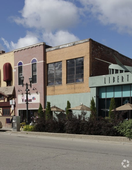 More Photos Of 83 N Saginaw St, Pontiac Office For Sale