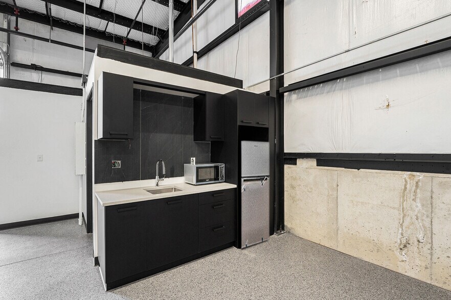 More Photos Of 13201 W 43rd Dr, Golden Warehouse For Lease