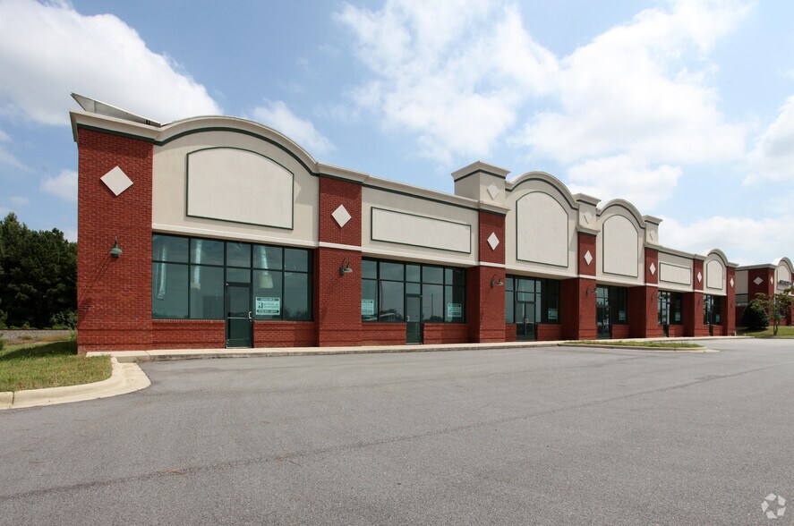 More Photos Of 8970 Us-70 bus Hwy, Clayton Unknown For Lease