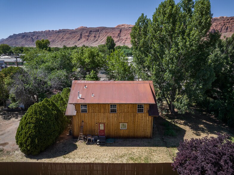 More Photos Of 411 N 500 W, Moab General Retail For Sale