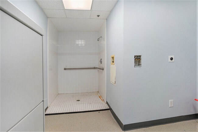 More Photos Of 813 Bethlehem Pike, Erdenheim Medical For Lease