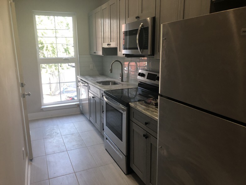 More Photos Of 46 S 44th St, Philadelphia Apartments For Sale