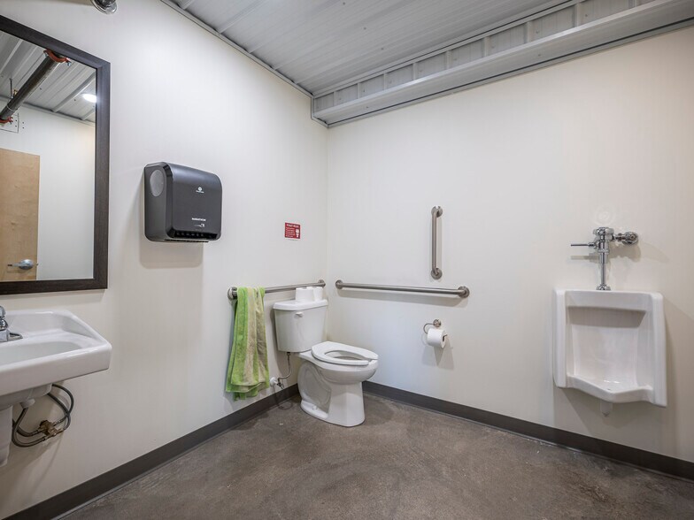 More Photos Of 2425 Township Road 414, Dundee Warehouse For Sale