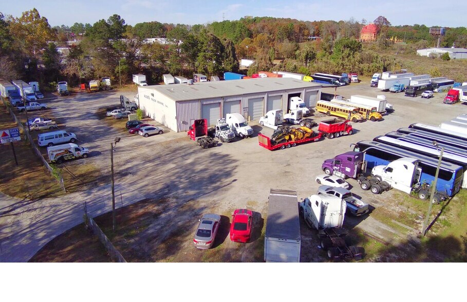 More Photos Of 4490 Bowman Industrial Ct, Conley Service For Lease