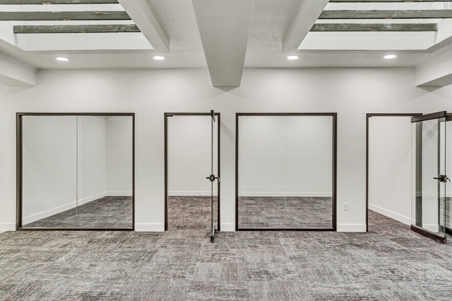 More Photos Of 2550 Washington Blvd, Ogden Office For Lease