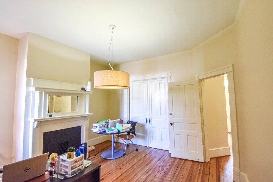 More Photos Of 1511 King St, Alexandria Office Residential For Lease