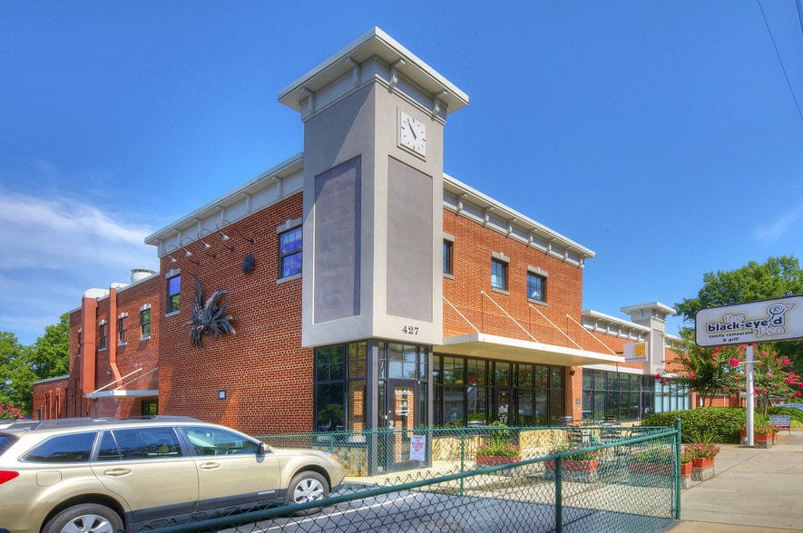 More Photos Of 425-427 E Statesville Ave, Mooresville Medical For Lease