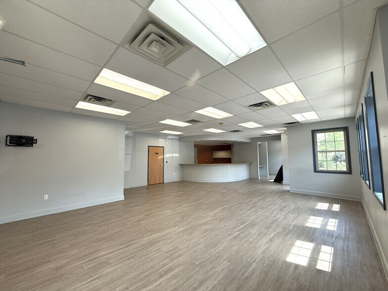 More Photos Of 300 Old Forge Ln, Kennett Square Medical For Lease