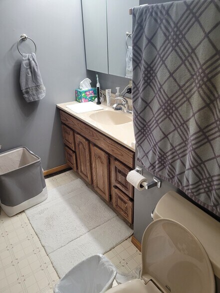 More Photos Of 205 A St, Fairbanks Hotel For Sale