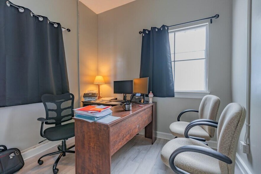 More Photos Of 1080 Main St NW, Lenoir Office For Sale