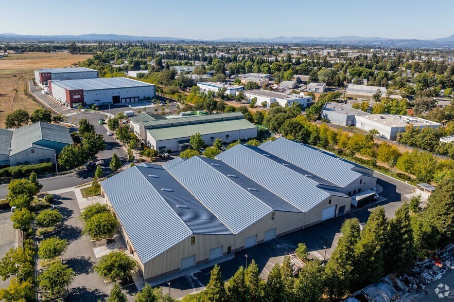 More Photos Of 369 Blodgett St, Cotati Warehouse For Lease