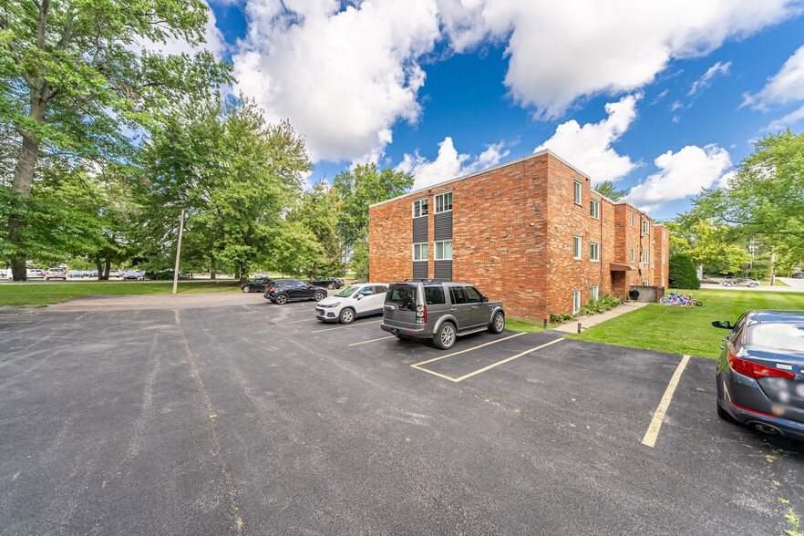 More Photos Of 29655 Detroit Rd, Westlake Apartments For Sale