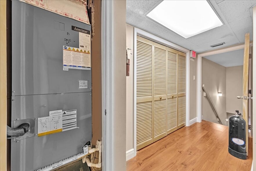 More Photos Of 6187 NW 167th St, Miami Lakes Office For Sale