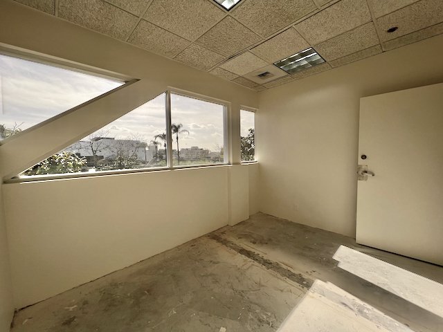 More Photos Of 7813-7815 Beverly Blvd, Los Angeles Office For Lease