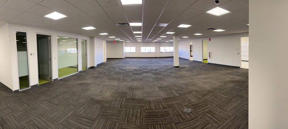 More Photos Of 2985 S Ridge Rd, Green Bay Medical For Lease