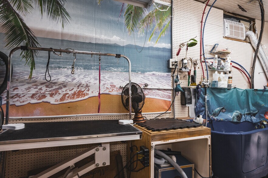 More Photos Of 2006 Camden Ave, Parkersburg Storefront Retail Residential For Sale