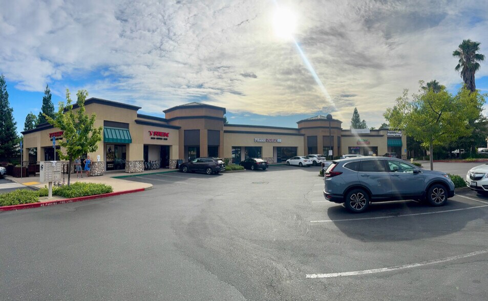 More Photos Of 7610 Folsom Auburn Rd, Folsom Unknown For Lease