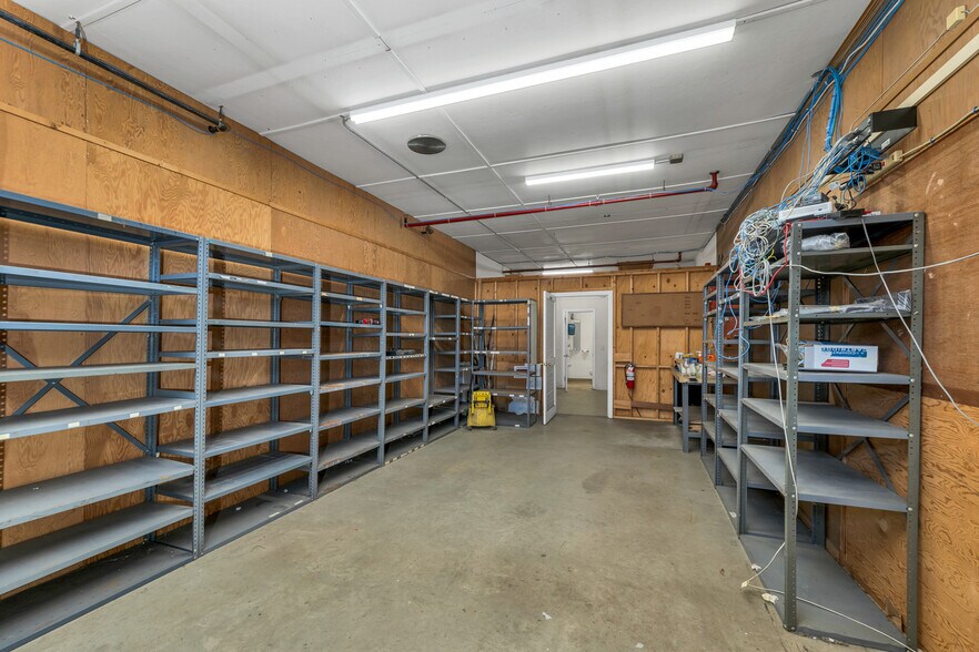 More Photos Of 935 Union Ave, Laconia Industrial For Sale