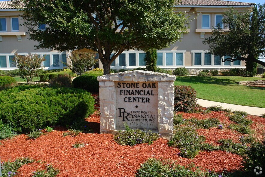 More Photos Of 19230 Stonehue, San Antonio Medical For Lease