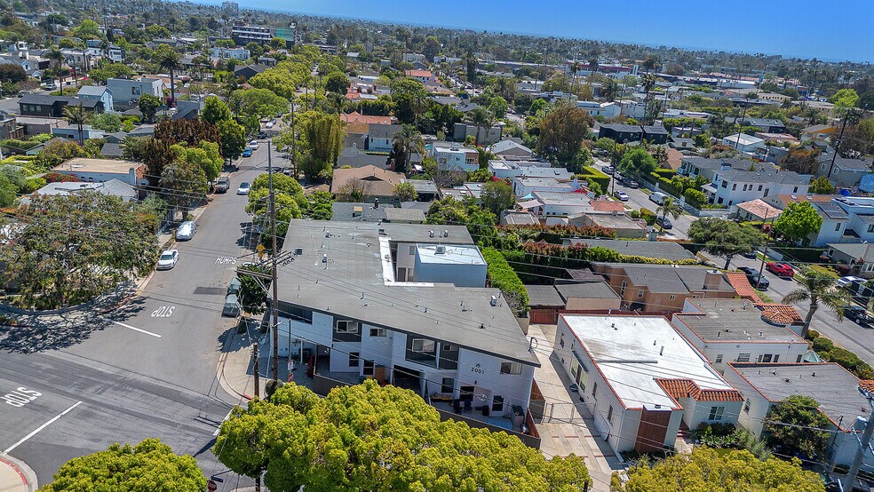 More Photos Of 2001 Penmar Ave, Venice Apartments For Sale
