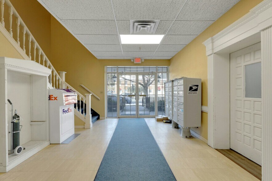 More Photos Of 1033 Clifton Ave, Clifton Medical For Sale