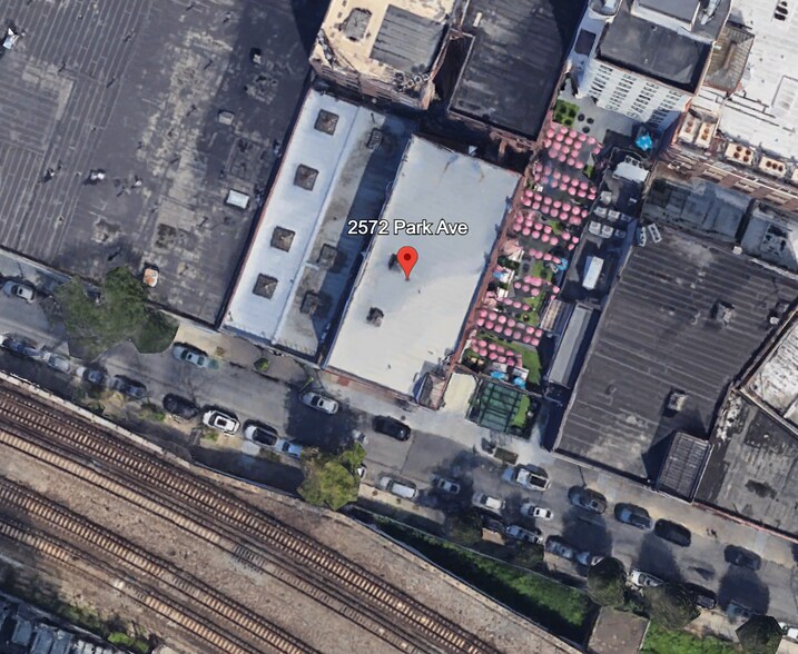 More Photos Of 2572 Park Ave, Bronx Industrial For Sale