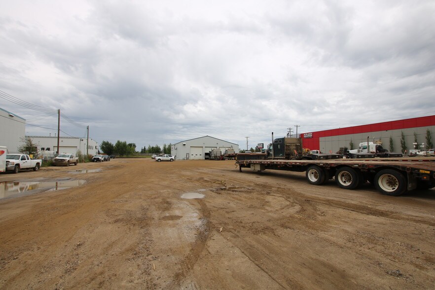 More Photos Of 260 MacKay Cres, Fort McMurray Industrial For Sale