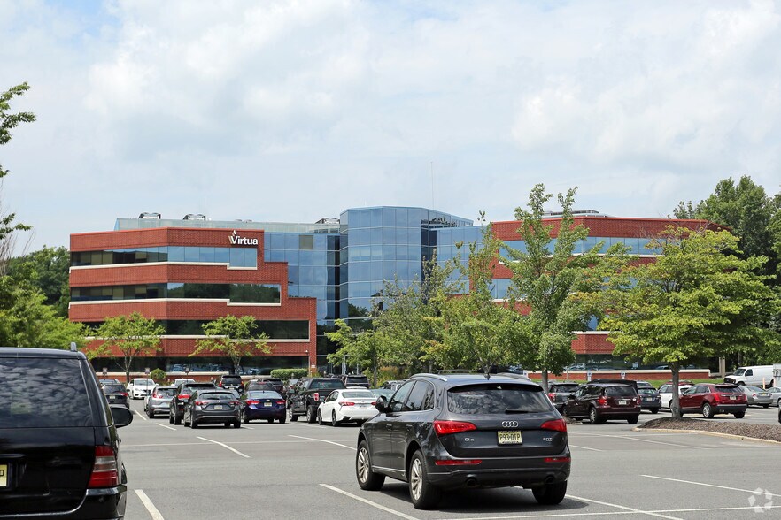 Primary Photo Of 301 Lippincott Dr, Marlton Office For Lease