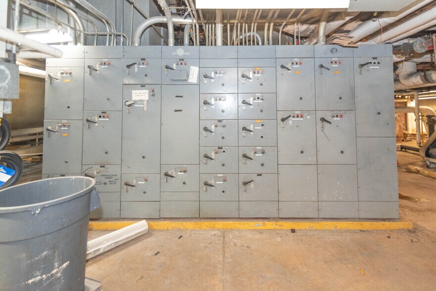 More Photos Of 101 W Fayette St, Baltimore Apartments For Sale