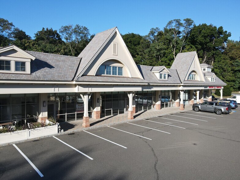 More Photos Of 921 White Plains Rd, Trumbull Storefront Retail Office For Lease
