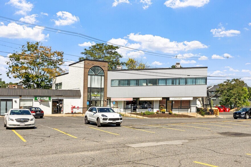 More Photos Of 861 Edgell Rd, Framingham Storefront For Sale