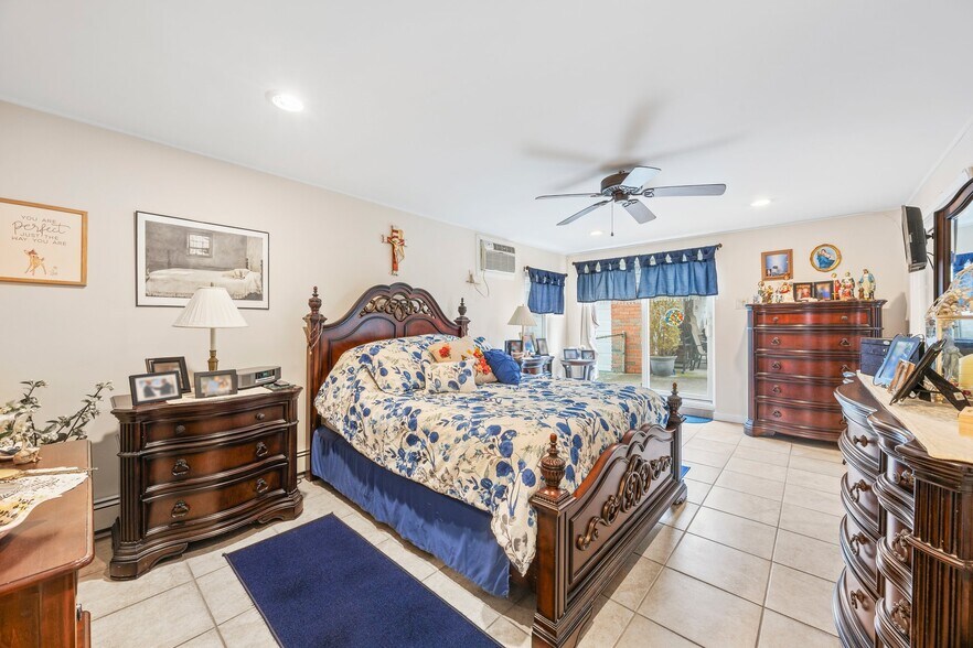 More Photos Of 15744 97th St, Howard Beach Multifamily For Sale