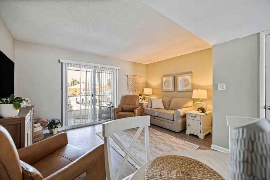 More Photos Of 701 1st St, Indian Rocks Beach Apartments For Sale
